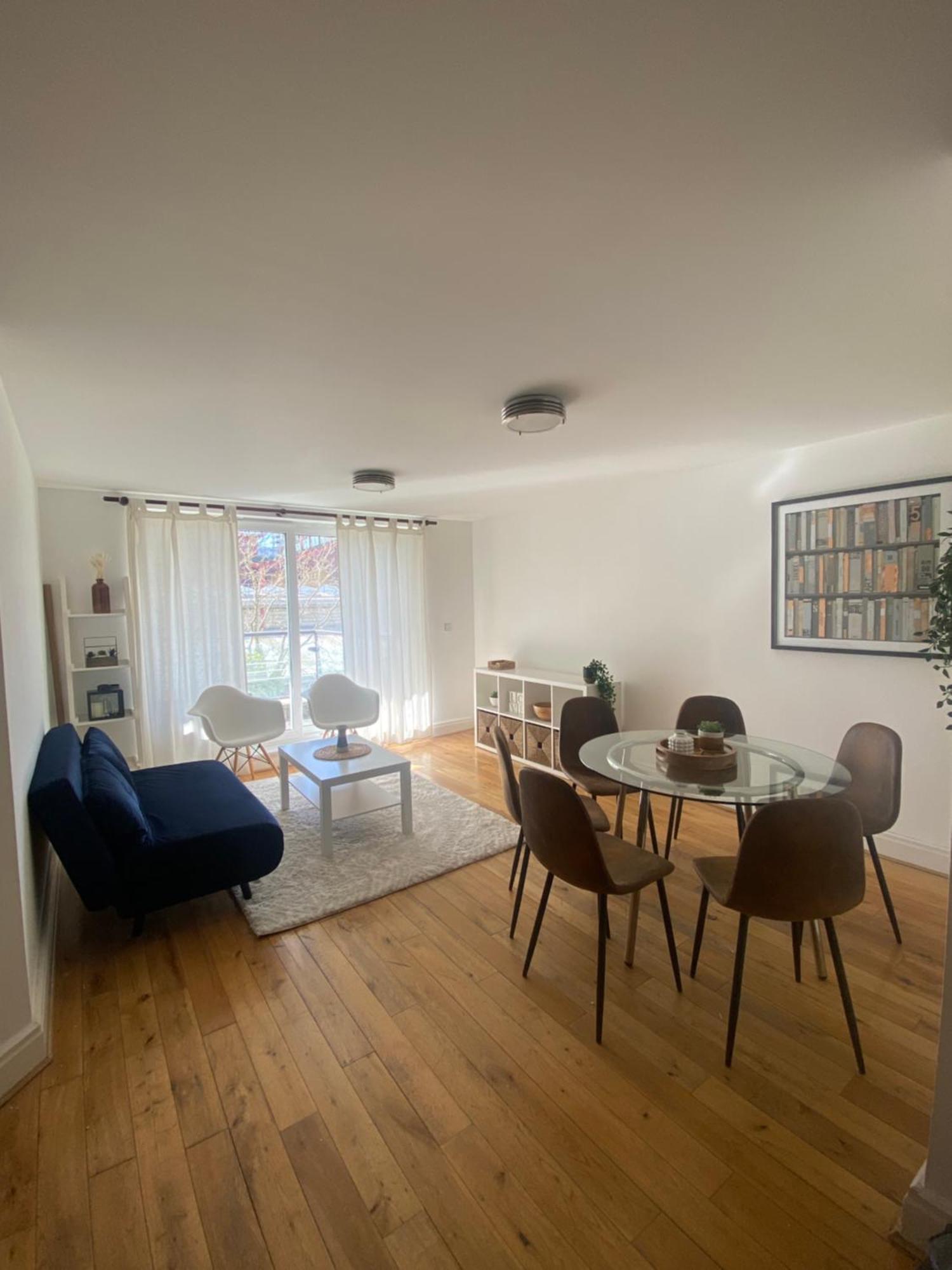2 Bedroom Flat In Riverside West London Eksteriør billede